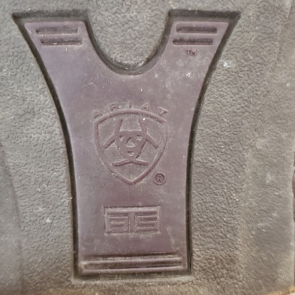 Ariat boots - Picture 3 of 3